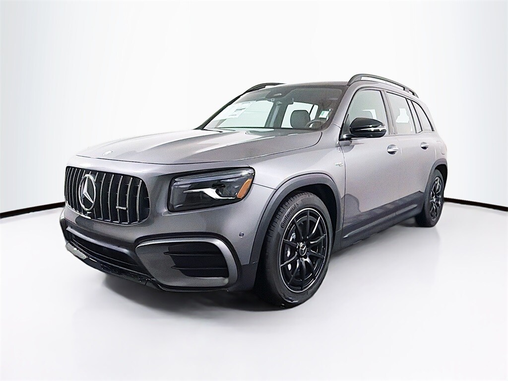 2026 Mercedes Benz GLB AMG 35 4MATIC photo 3