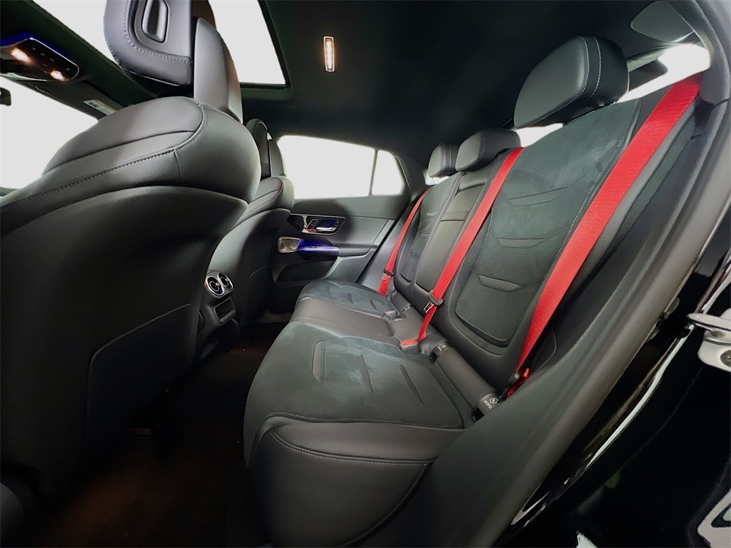 2025 Mercedes-Benz GLC AMG GLC63 S - Photo 24