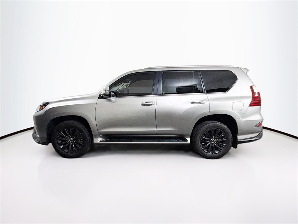 2022 Lexus GX 460 photo 2