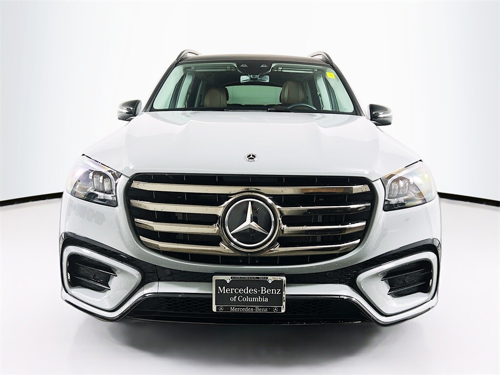 2024 Mercedes Benz GLS 580 4MATIC photo 2