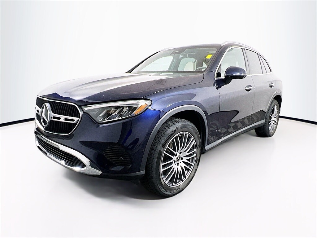 2023 Mercedes Benz GLC 300 4MATIC photo 3