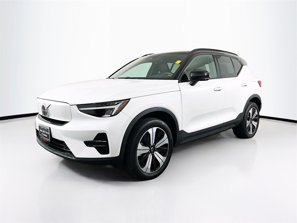 2023 Volvo XC40 Recharge Twin Core photo 3