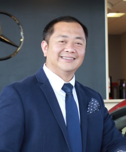 Staff member Danh Do from ID_a840e280a398