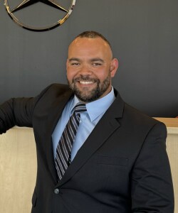 Staff member Jay Stewart from ID_a840e280a398