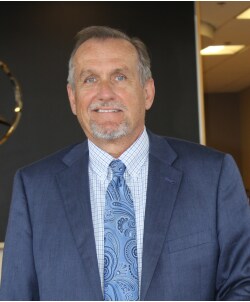 Staff member Gregg Woods from ID_a840e280a398