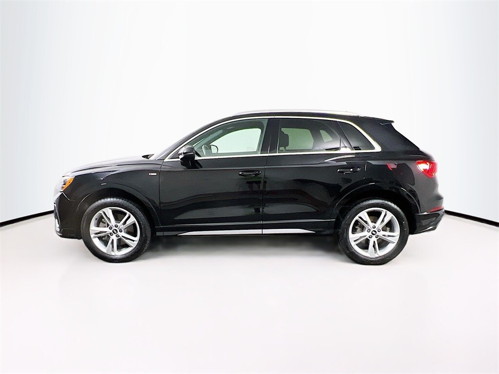 2022 Audi Q3 Premium S line photo 2
