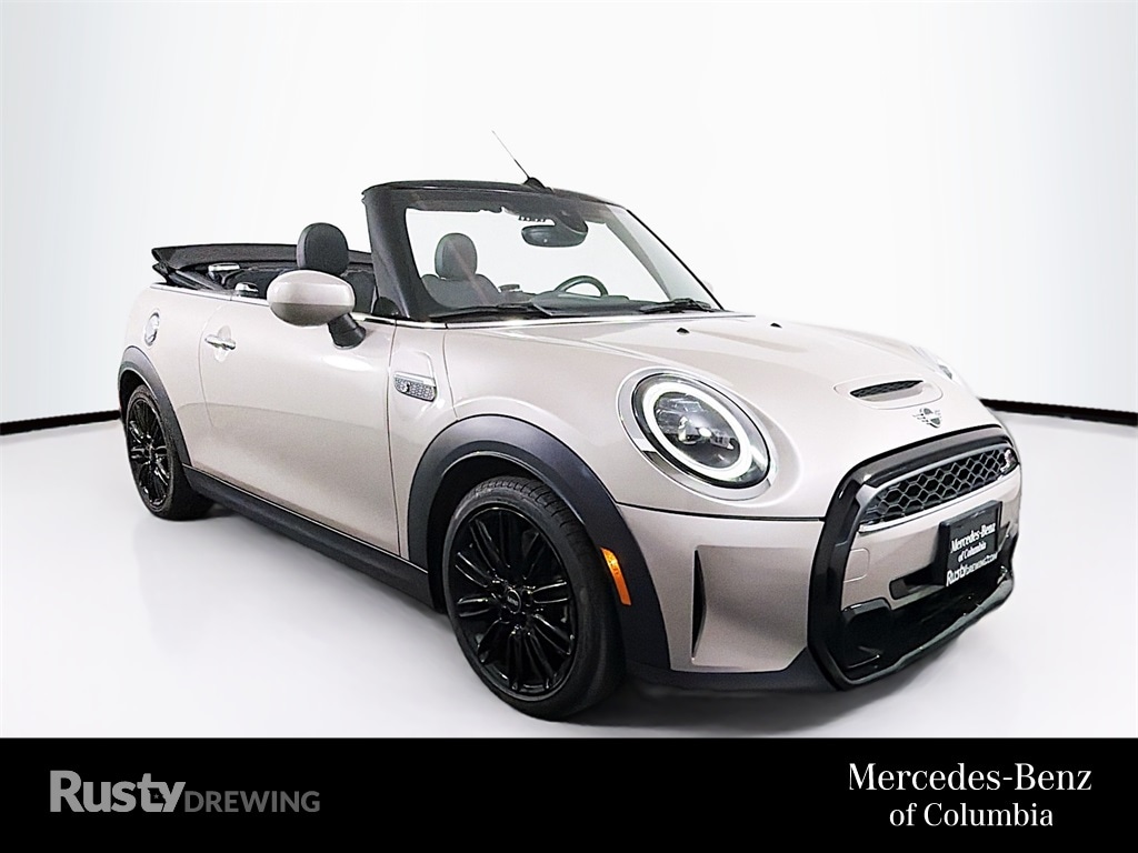 2024 MINI Convertible S's photo