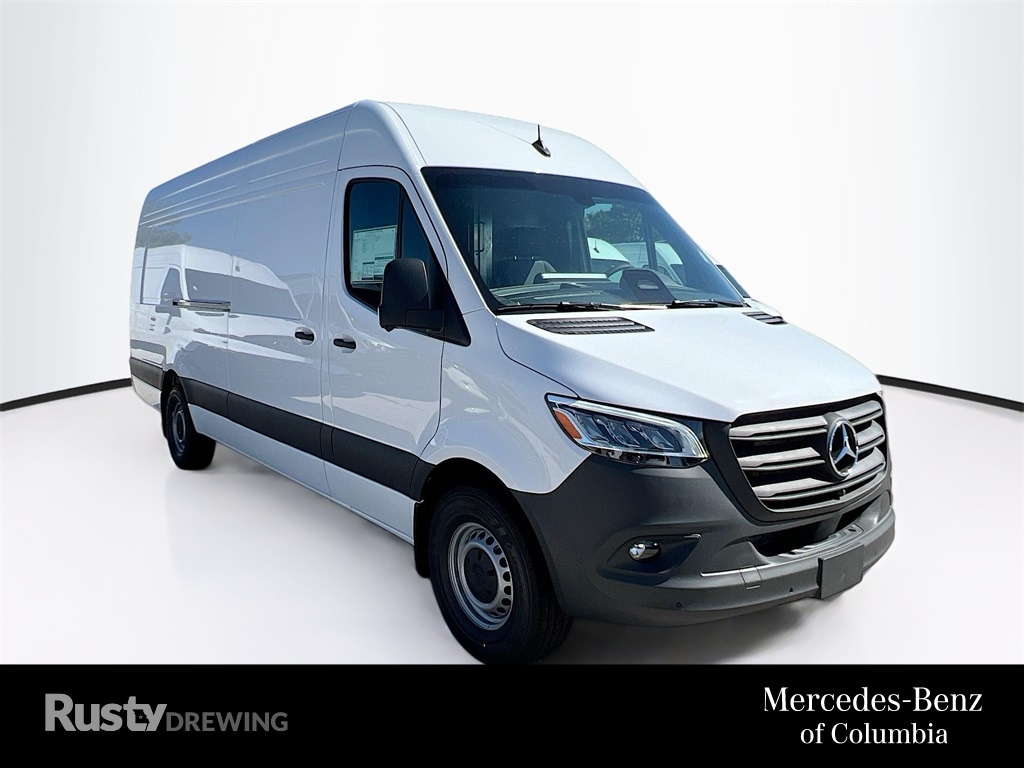 2026 Mercedes-Benz Sprinter Cargo Van Base's photo