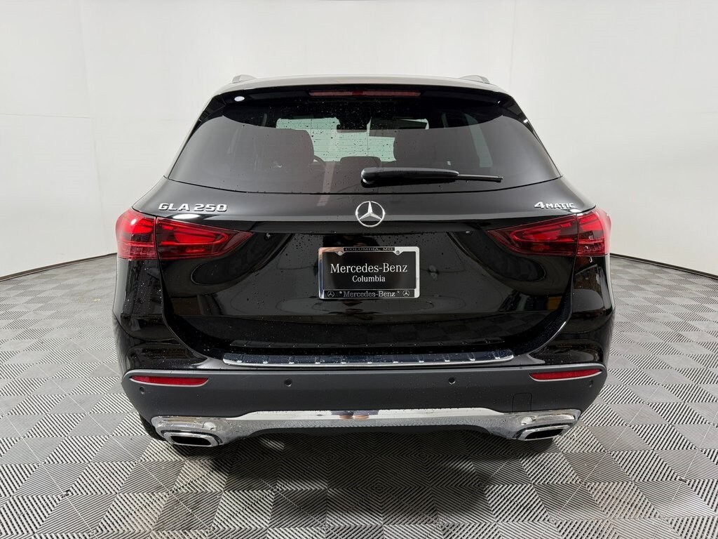 2025 Mercedes Benz GLA 250 4MATIC photo 4