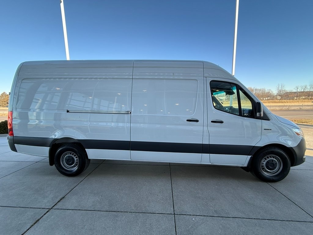 New 2024 Mercedes-Benz eSprinter 2500 High Roof Van Cargo Van