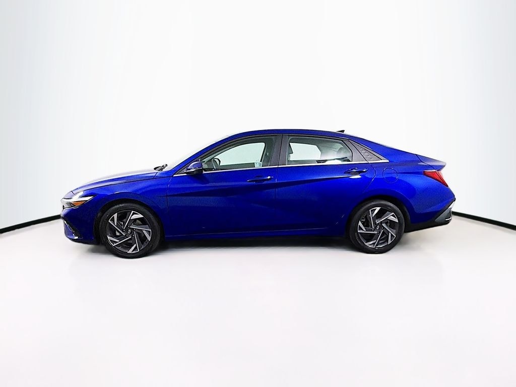 Used 2024 Hyundai Elantra Limited Sedan