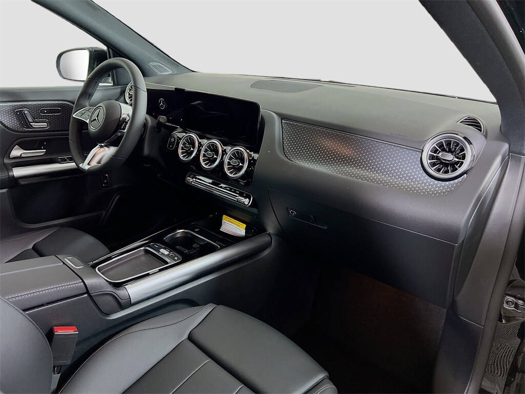 2025 Mercedes-Benz GLA GLA250 - Photo 28