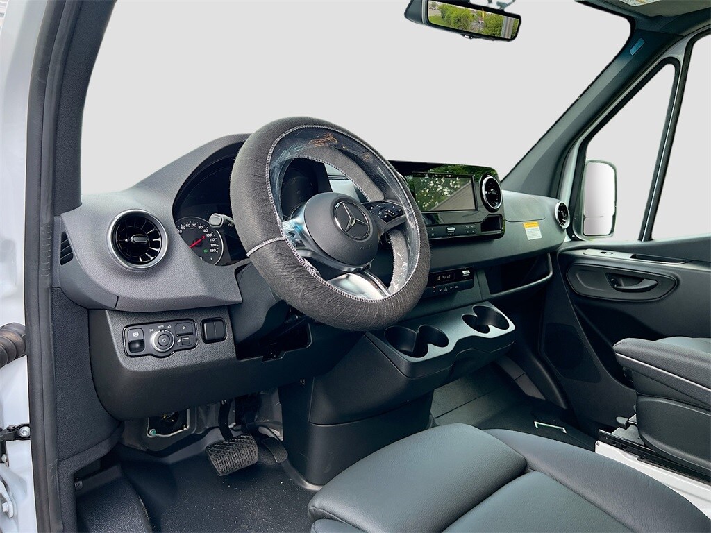 2025 Mercedes-Benz Sprinter Cargo Van Base - Photo 6