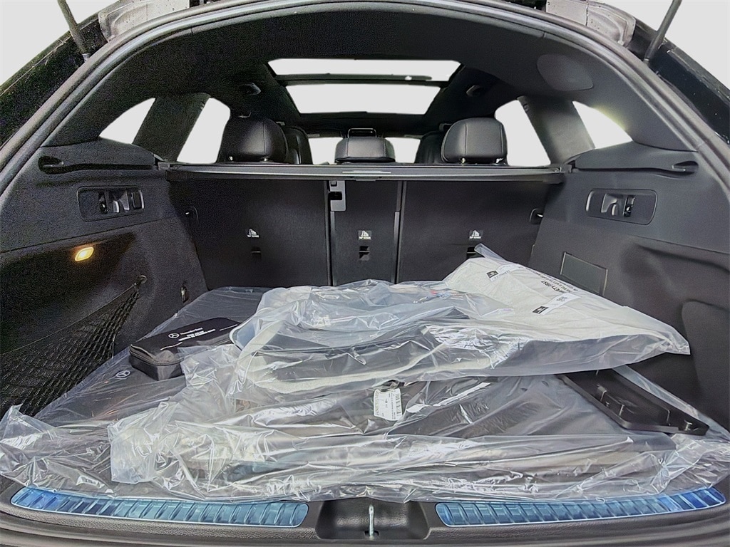 2026 Mercedes-Benz GLC 28