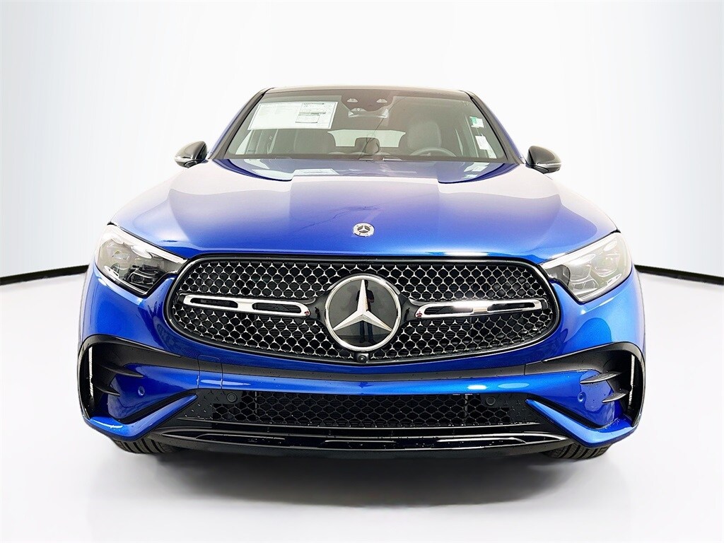 2025 Mercedes Benz GLC 300 4MATIC photo 2