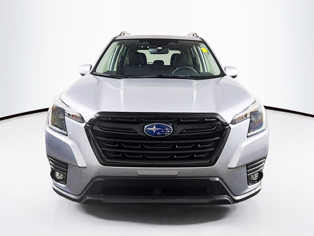 Used 2024 Subaru Forester Premium SUV