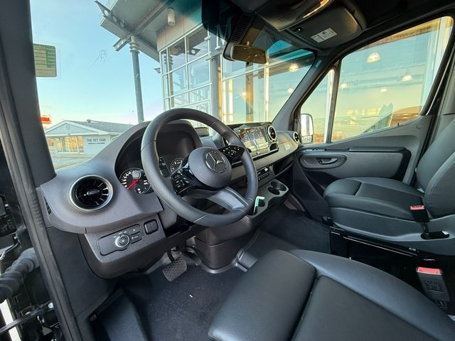 2025 Mercedes-Benz Sprinter Passenger Van Base - Photo 13