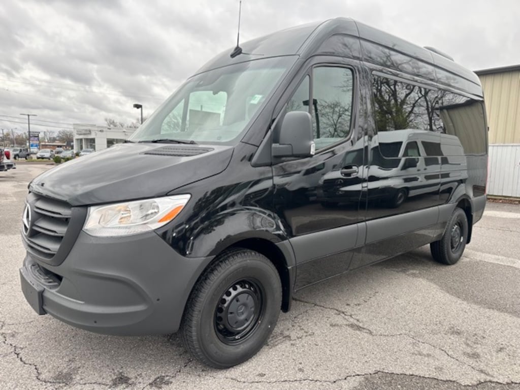 New 2024 Mercedes-Benz Sprinter 2500 Standard Roof 4-Cyl Diesel Van
