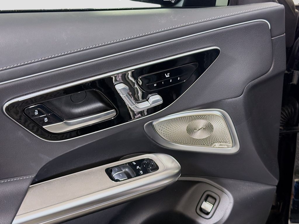 2025 Mercedes-Benz CLE 21