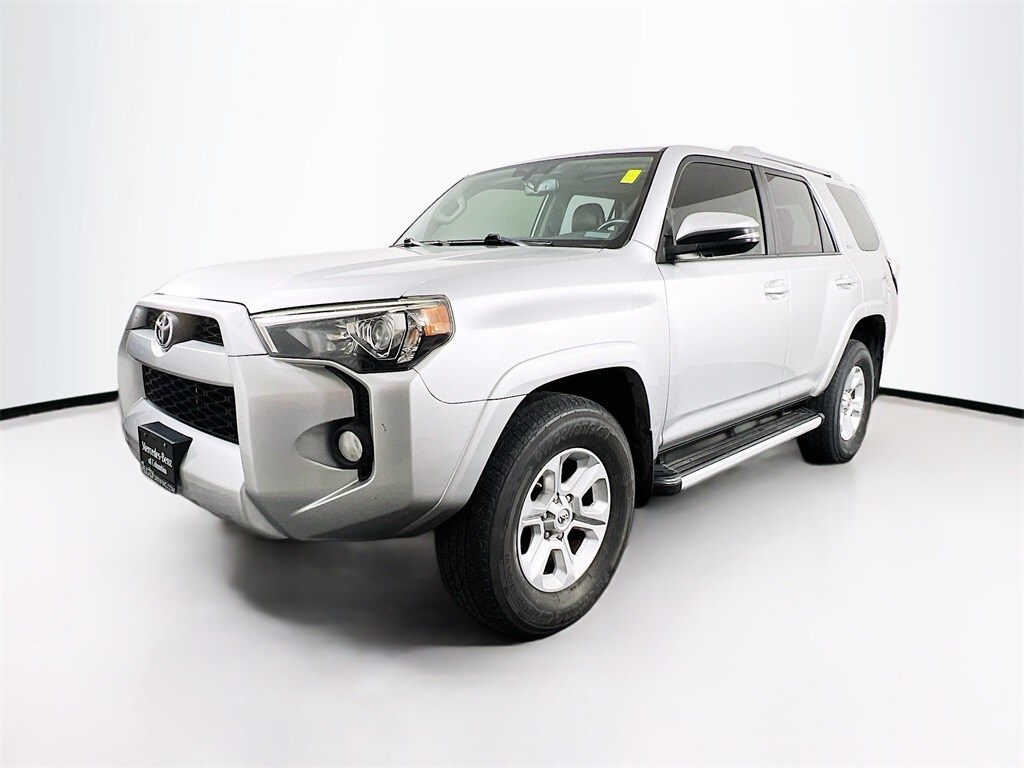 2016 Toyota 4Runner SR5 Premium photo 2