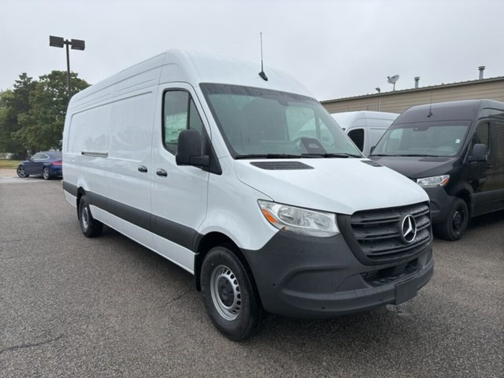 New 2025 Mercedes-Benz Sprinter 2500 High Roof 4-Cyl Diesel Van Extended Cargo Van