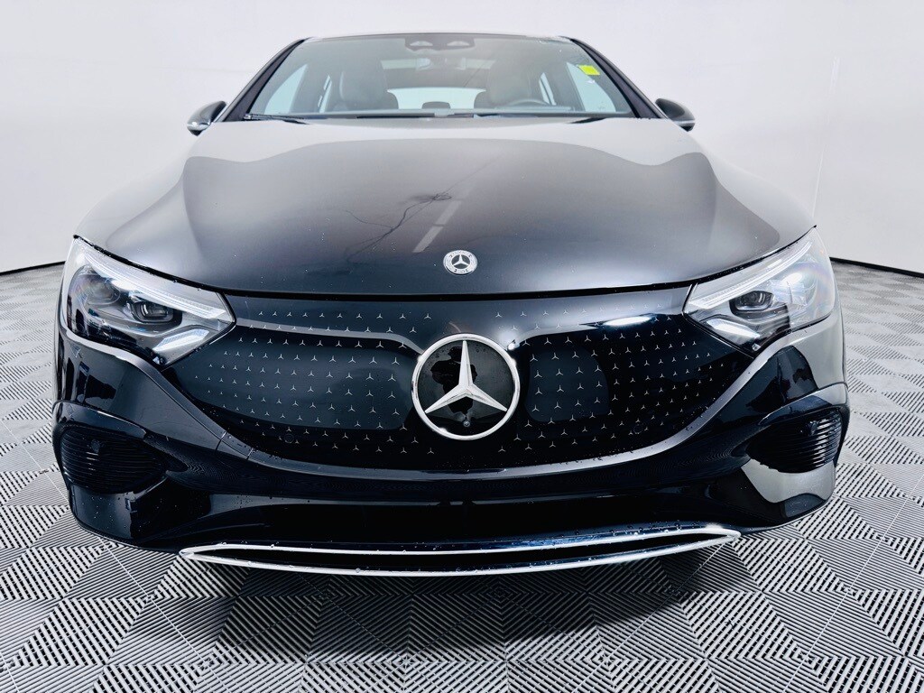 2023 Mercedes Benz EQE-Class Sedan photo 2