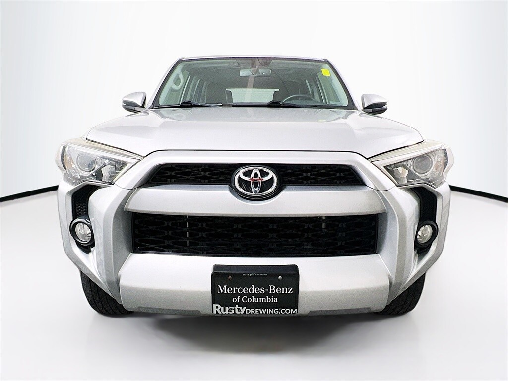 2016 Toyota 4Runner SR5 Premium photo 2