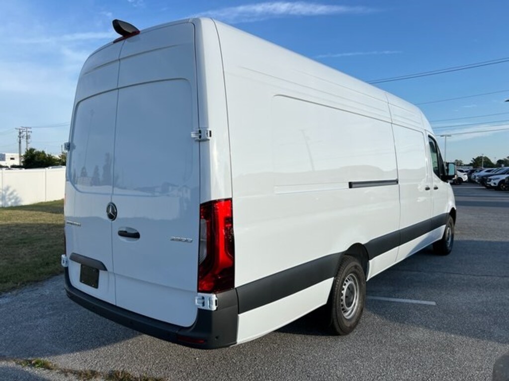 New 2025 Mercedes-Benz Sprinter 2500 High Roof 4-Cyl Diesel HO Van Extended Cargo Van