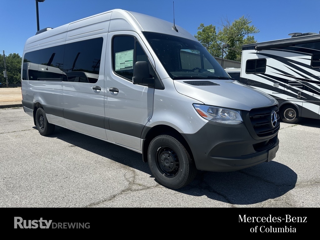 2024 Mercedes-Benz Sprinter Passenger Van Base's photo