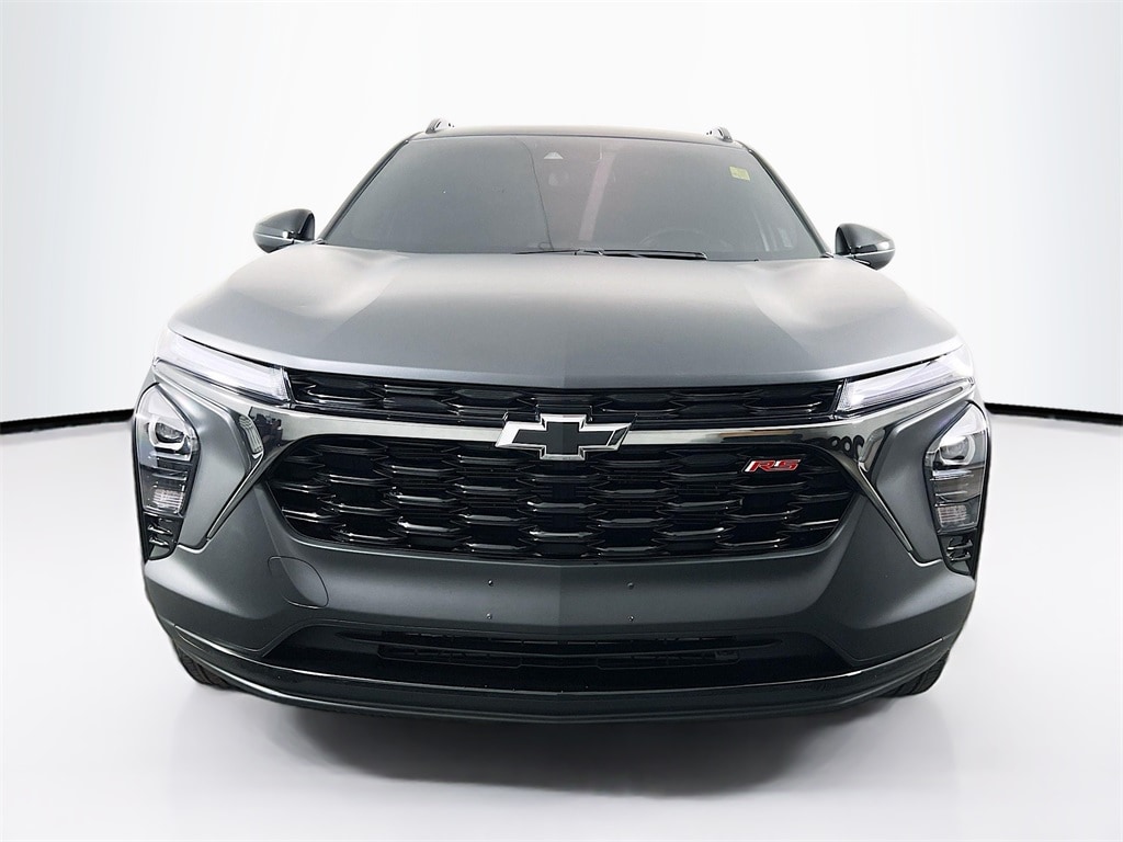 Used 2025 Chevrolet Trax 2RS SUV