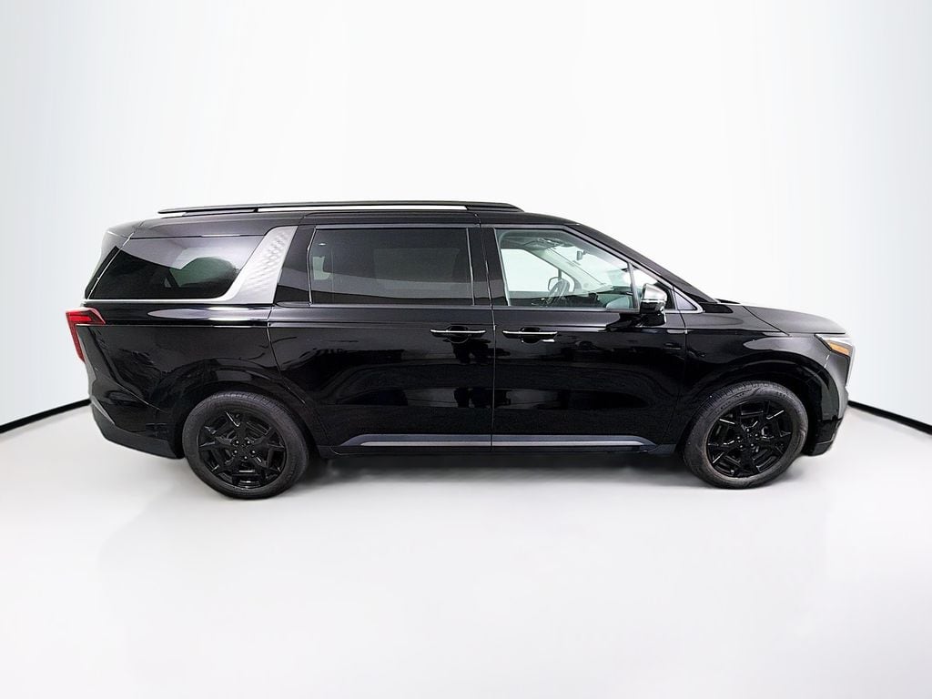 2025 Kia Carnival 8