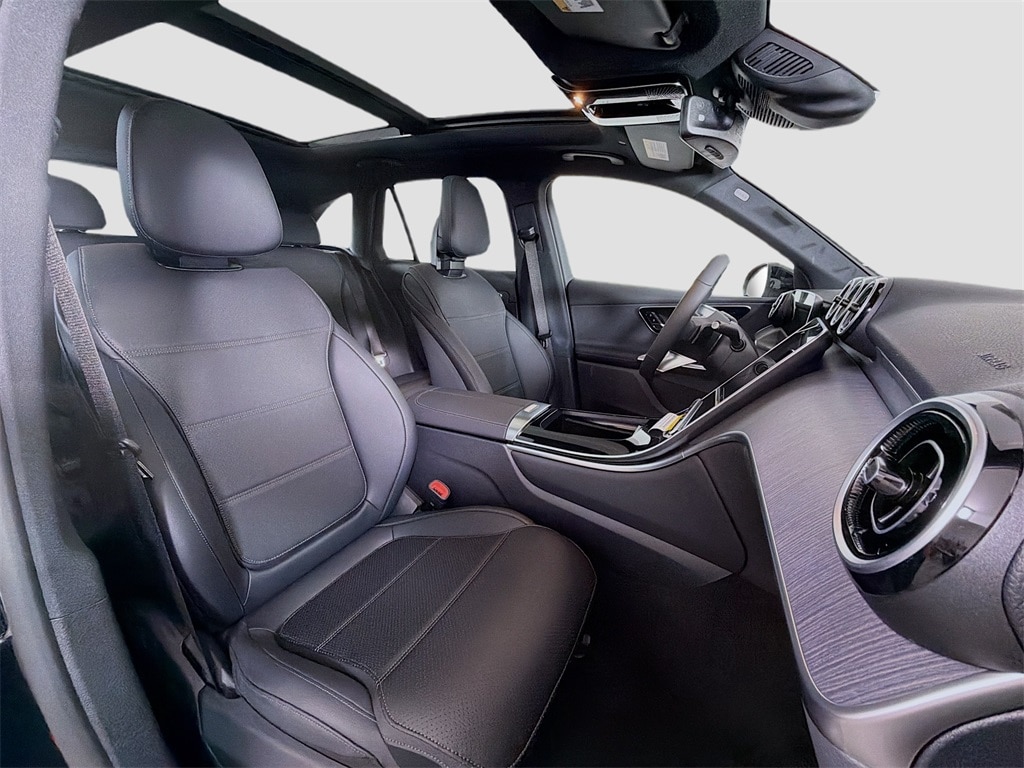 2026 Mercedes-Benz GLC 30
