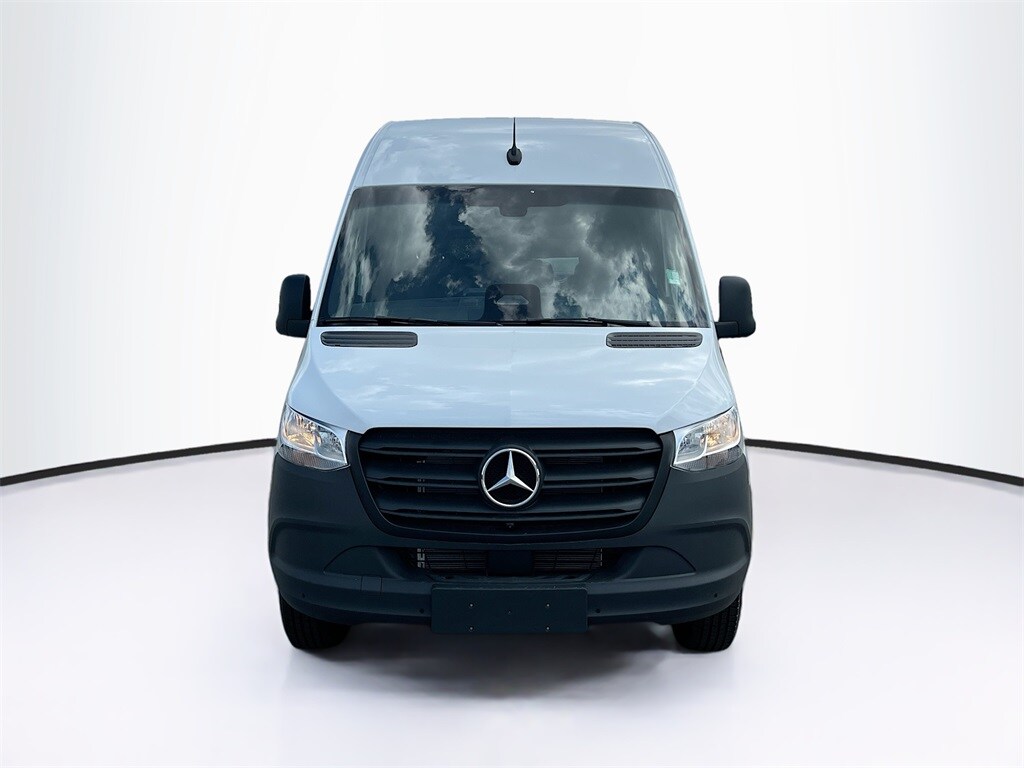 New 2025 Mercedes-Benz Sprinter 2500 Standard Roof 4-Cyl Diesel HO Van Passenger Van