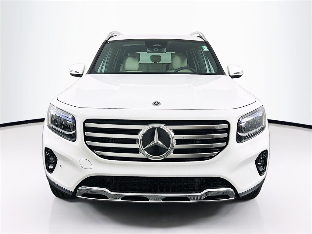 2025 Mercedes Benz GLB 250 4MATIC photo 2