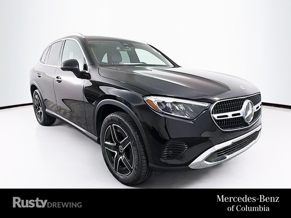 2026 Mercedes-Benz GLC GLC 300 4MATIC's photo