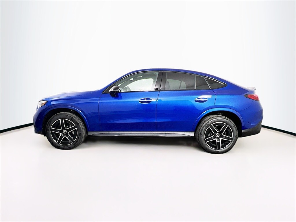 2025 Mercedes Benz GLC 300 4MATIC photo 4