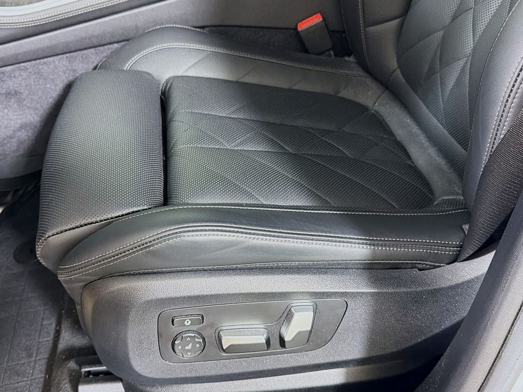 2025 BMW X5 23