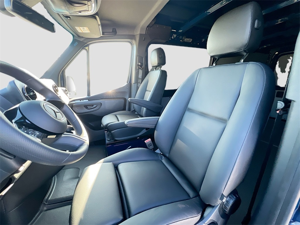 2025 Mercedes-Benz Sprinter Cargo Van Base - Photo 12