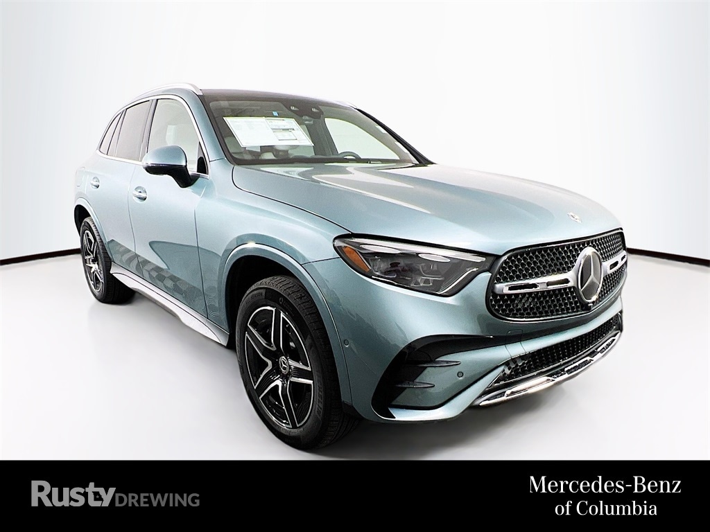 2026 Mercedes-Benz GLC Base's photo