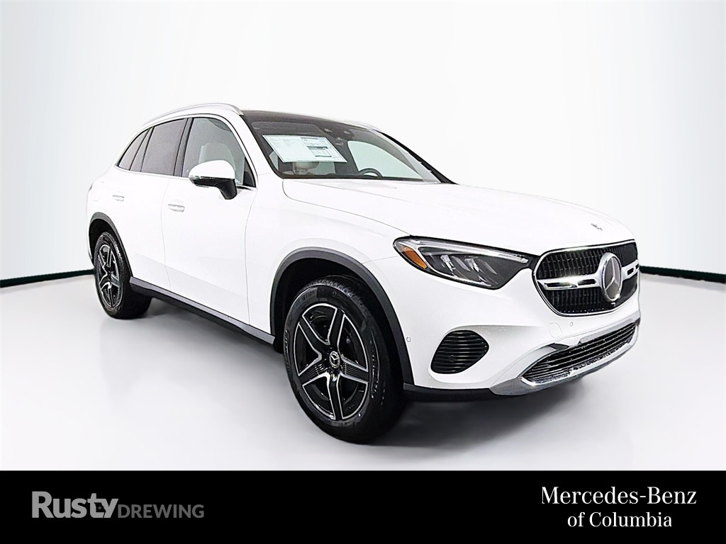 2026 Mercedes-Benz GLC Base's photo