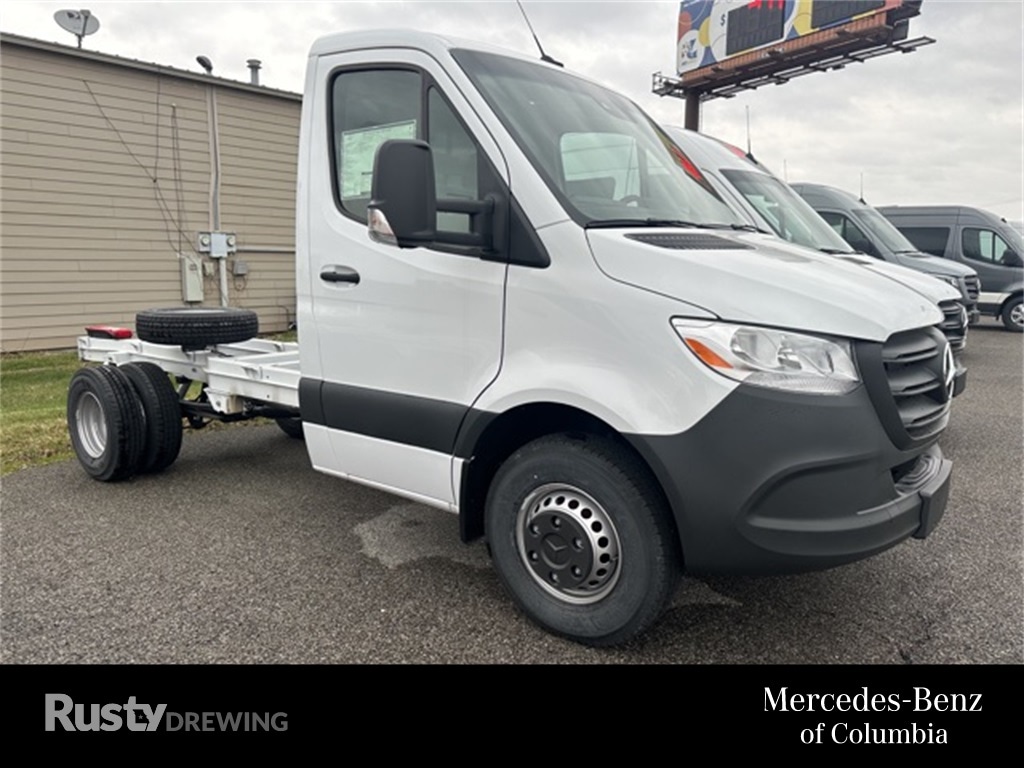 New 2024 Mercedes-Benz Sprinter 4500 Chassis Standard Roof 4-Cyl Diesel HO Truck