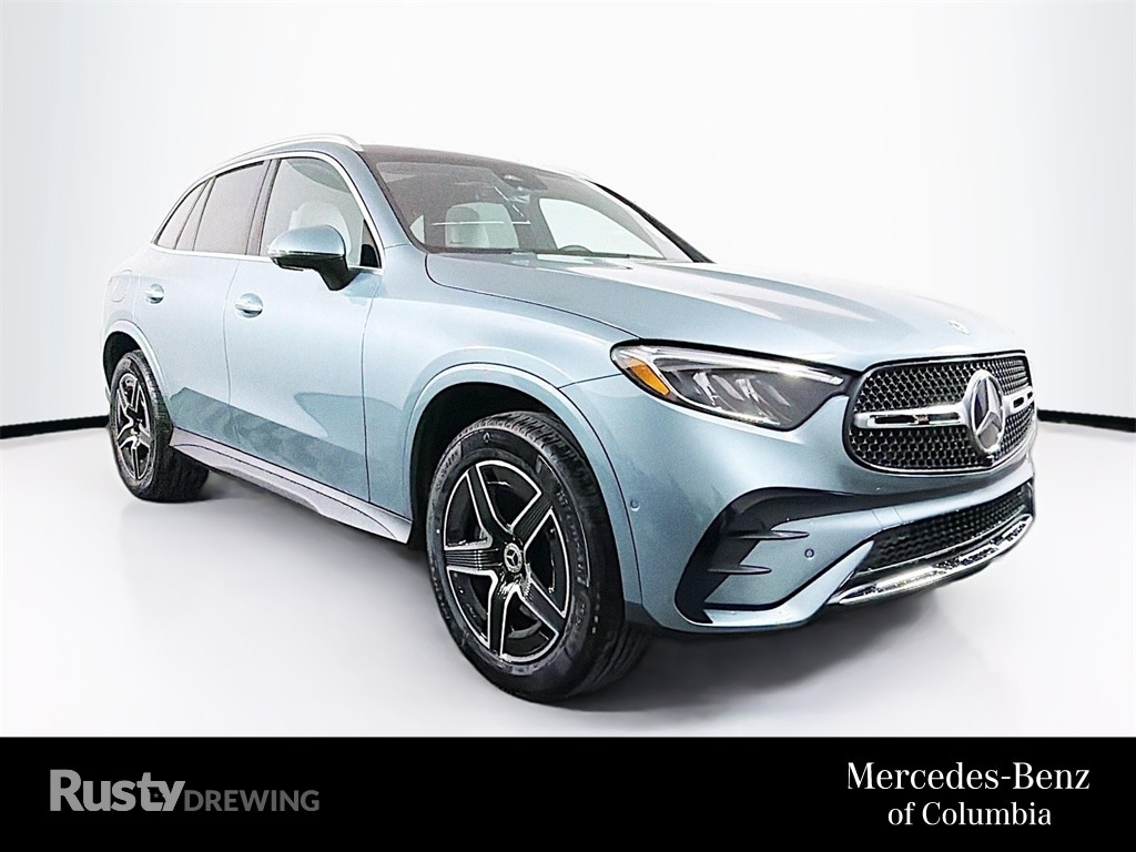 2026 Mercedes-Benz GLC Base's photo