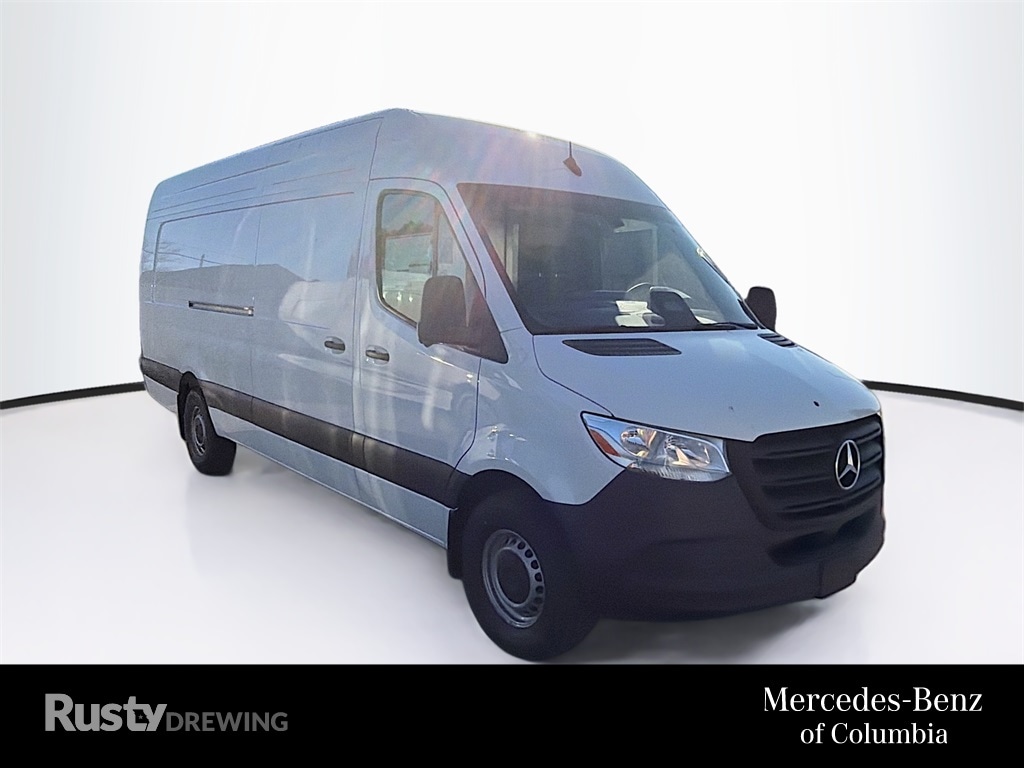 2026 Mercedes-Benz Sprinter Cargo Van Base's photo