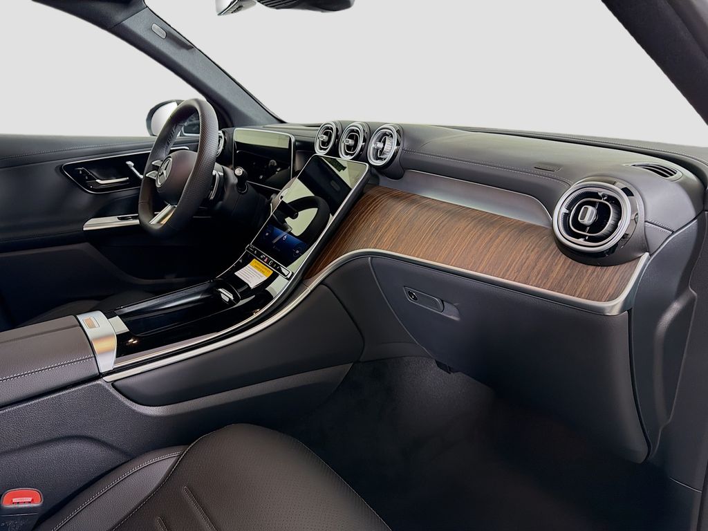2026 Mercedes-Benz GLC 31