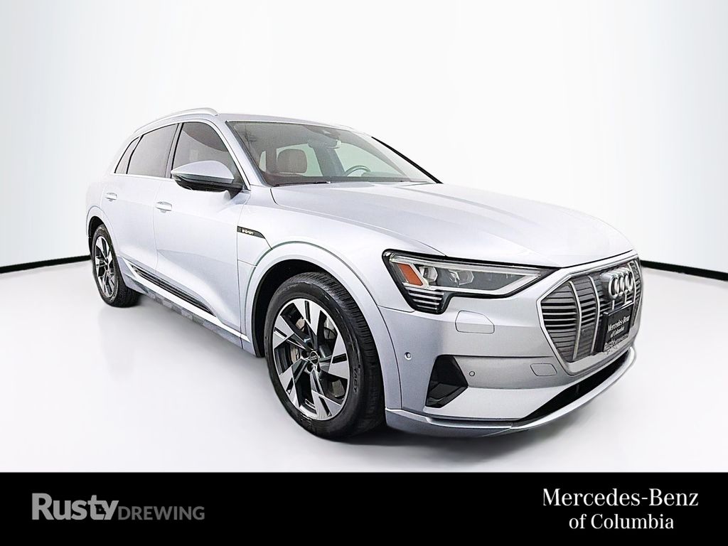 2022 Audi e-tron 95 kWh Premium Plus quattro's photo