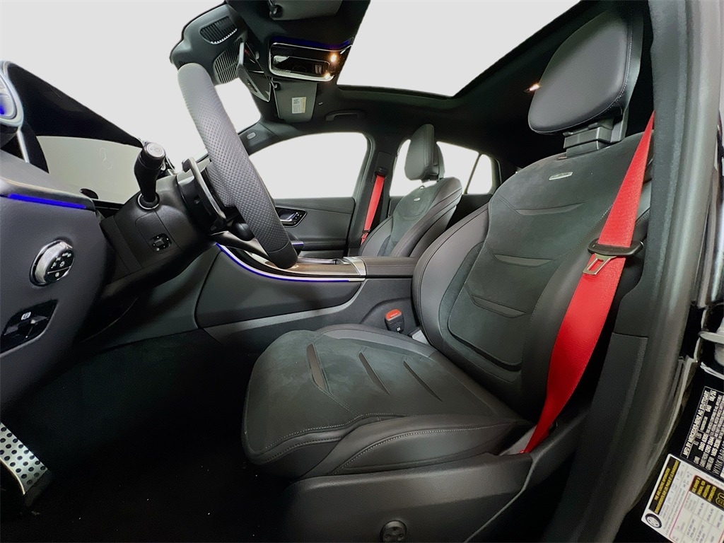 2025 Mercedes-Benz GLC AMG GLC63 S - Photo 11