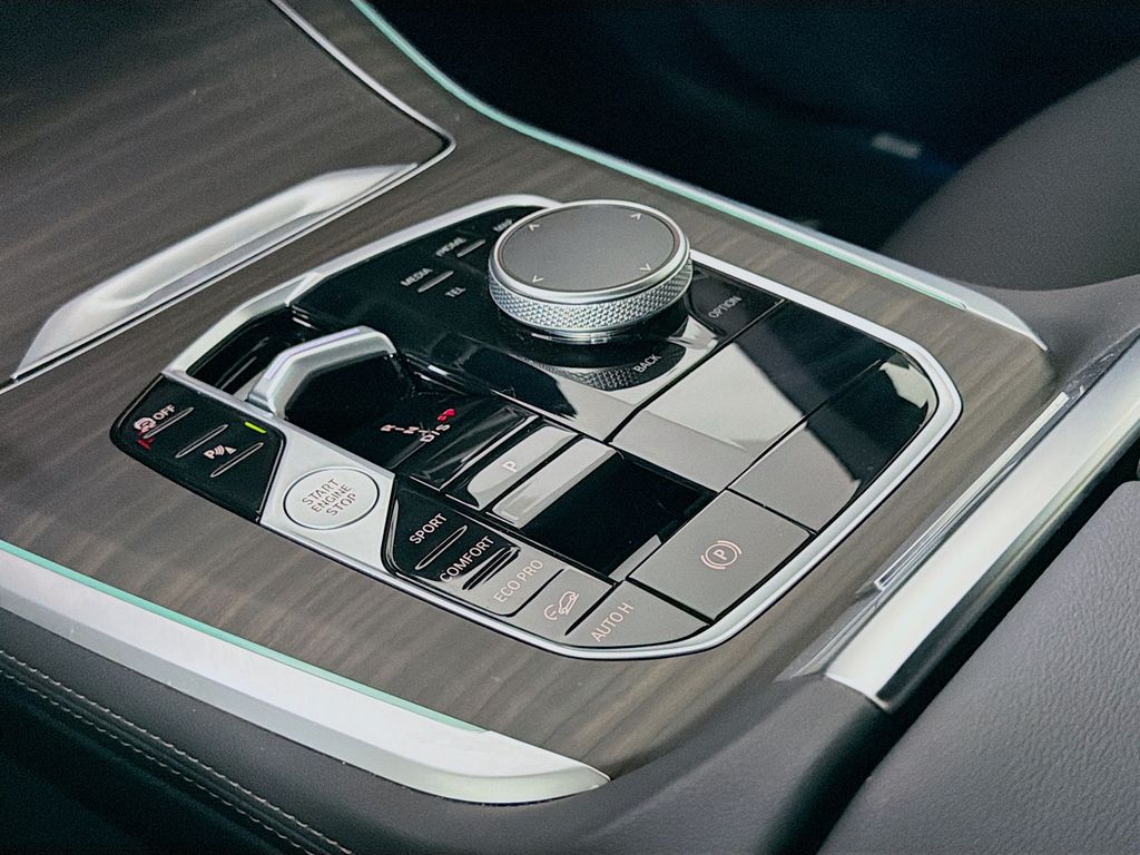 2025 BMW X5 20