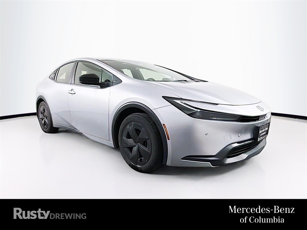 Used 2024 Toyota Prius LE Hatchback