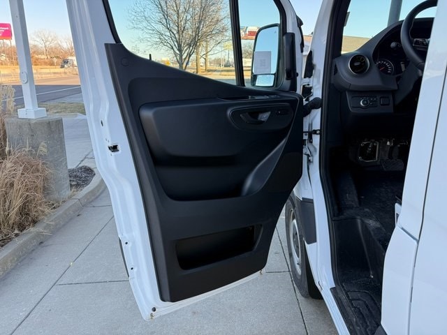 2025 Mercedes-Benz Sprinter Cargo Van Base - Photo 9