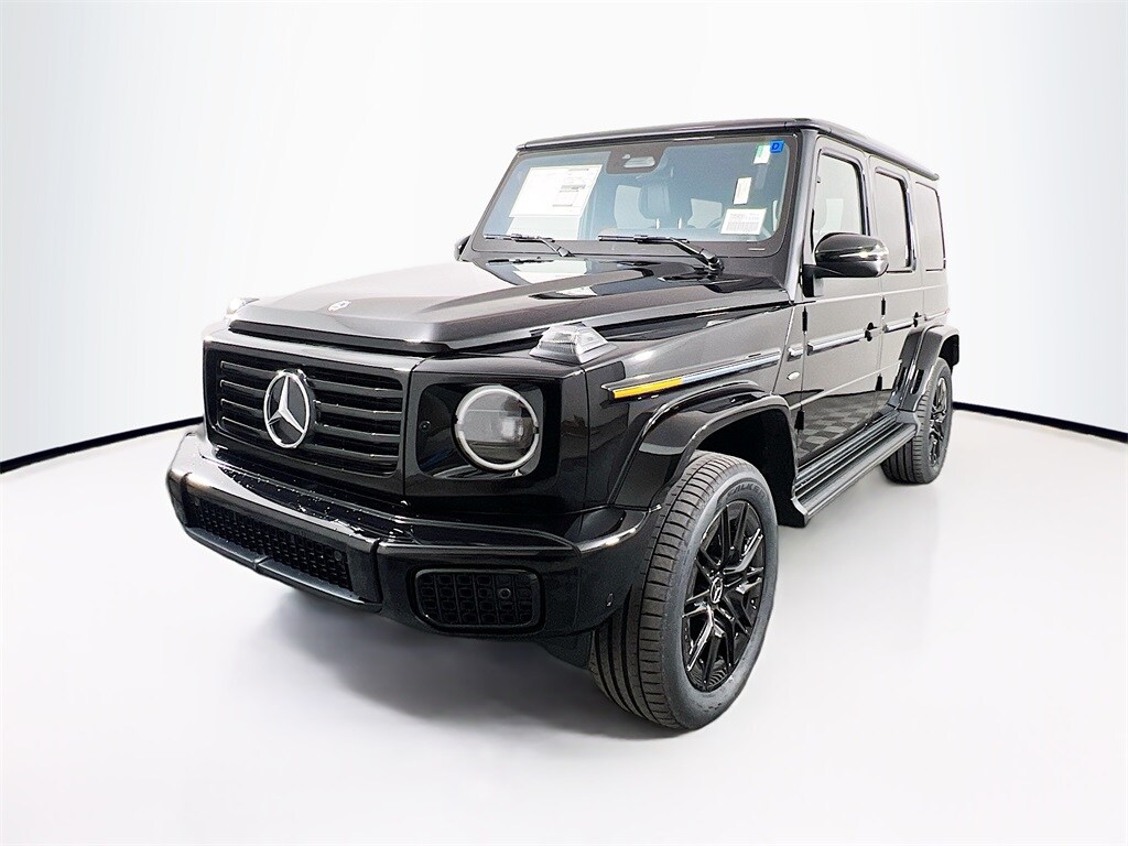 2025 Mercedes Benz G photo 3